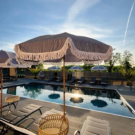 מלון דירות Baco Da Seta Con Piscina - Venezia 4*