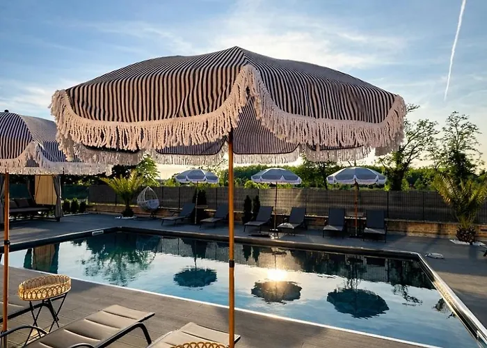Lägenhetshotell Baco Da Seta Residence Con Piscina - Venezia Mestre 4*