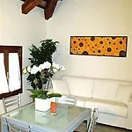 Baco Da Seta Residence Con Piscina - Venezia Mestre Aparthotel 4*