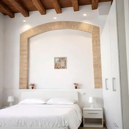Апарт-отель Baco Da Seta Con Piscina - Venezia 4*