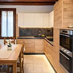 Baco Da Seta Con Piscina - Venezia 4* Mestre